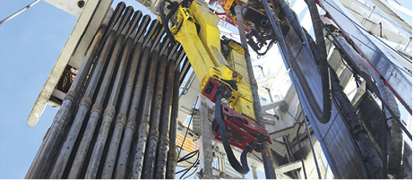 Automated Drilling Pipe Handler Moves Precisely Due to Electro-Hydraulic Controls