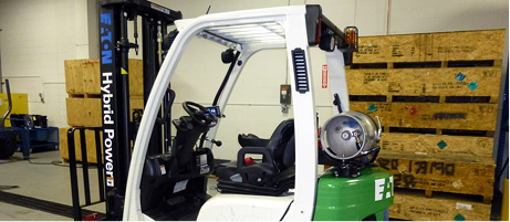 Eaton Drives Efficiency with Hybrid Lift Truck Technology Test Drive