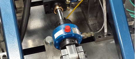 Closed-Loop Electro-hydraulic Control Aids Component Fatigue Testing