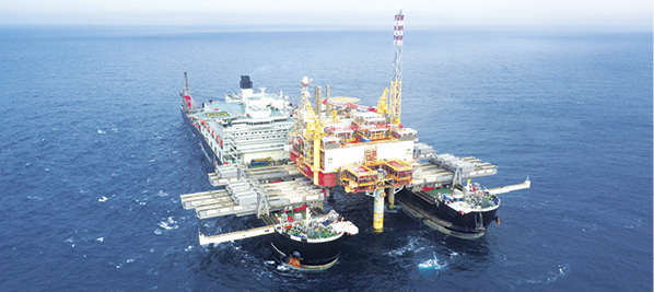 “Lifting” a 48,000-ton Platform in the Open Ocean