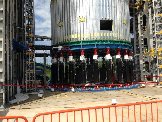 Hydraulic Cylinders play key role in NASA SLS Rocket Testing